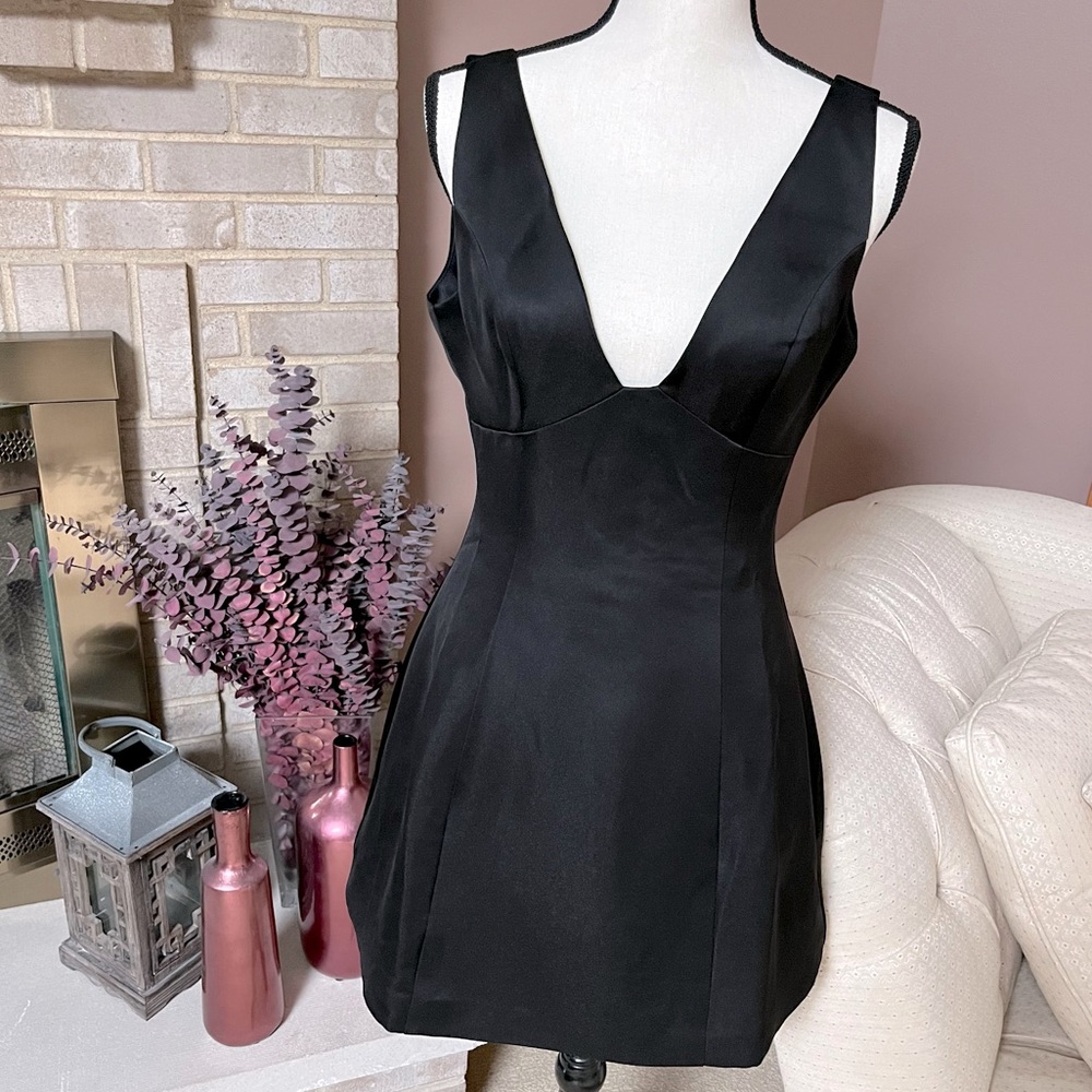 Elliatt Black Mini Dress - Picture 8 of 8
